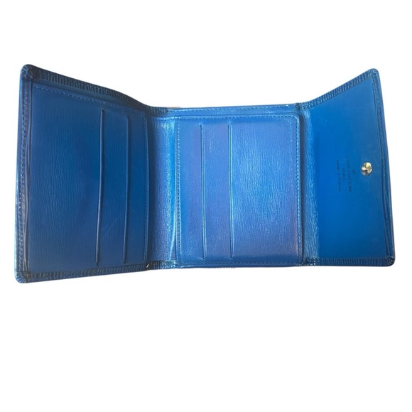 Louis Vuitton Epi Leather Elise Wallet in Toledo Blue - Picture 8 of 14